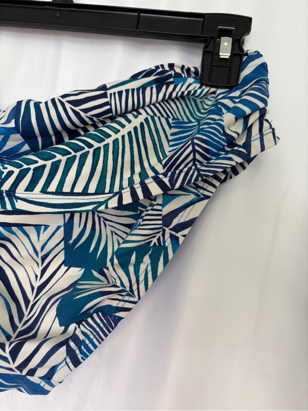 Bleu Rod Beattie Blue & White Leaf-Print Support Bikini Top and swim bottoms - Picture 11 of 15